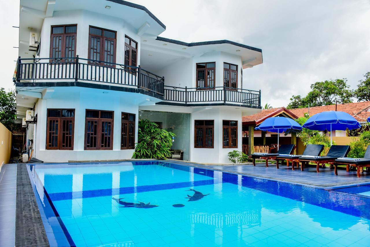 Ocean Glory Hotel Negombo Buitenkant foto